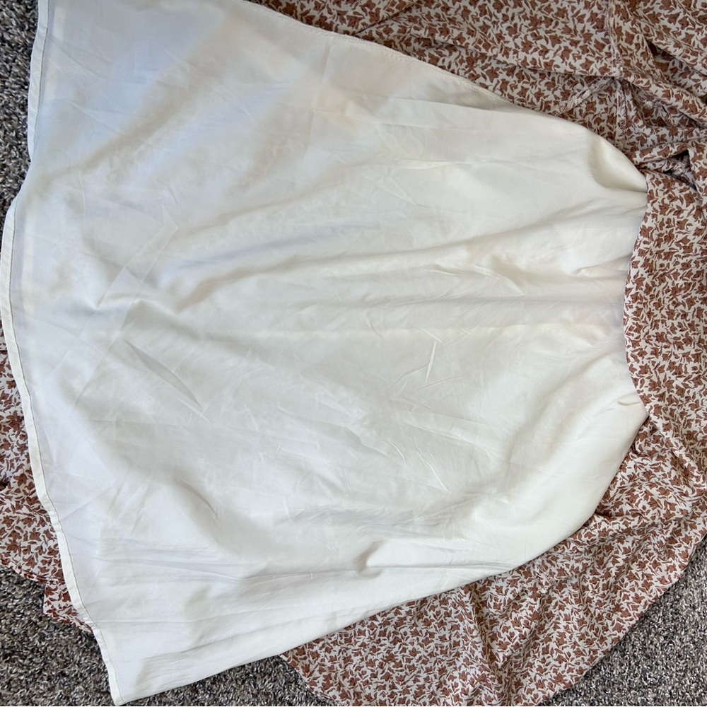 Wishlist Apparel Dainty Floral Handkerchief Hemline Dress Medium - Picture 8 of 9